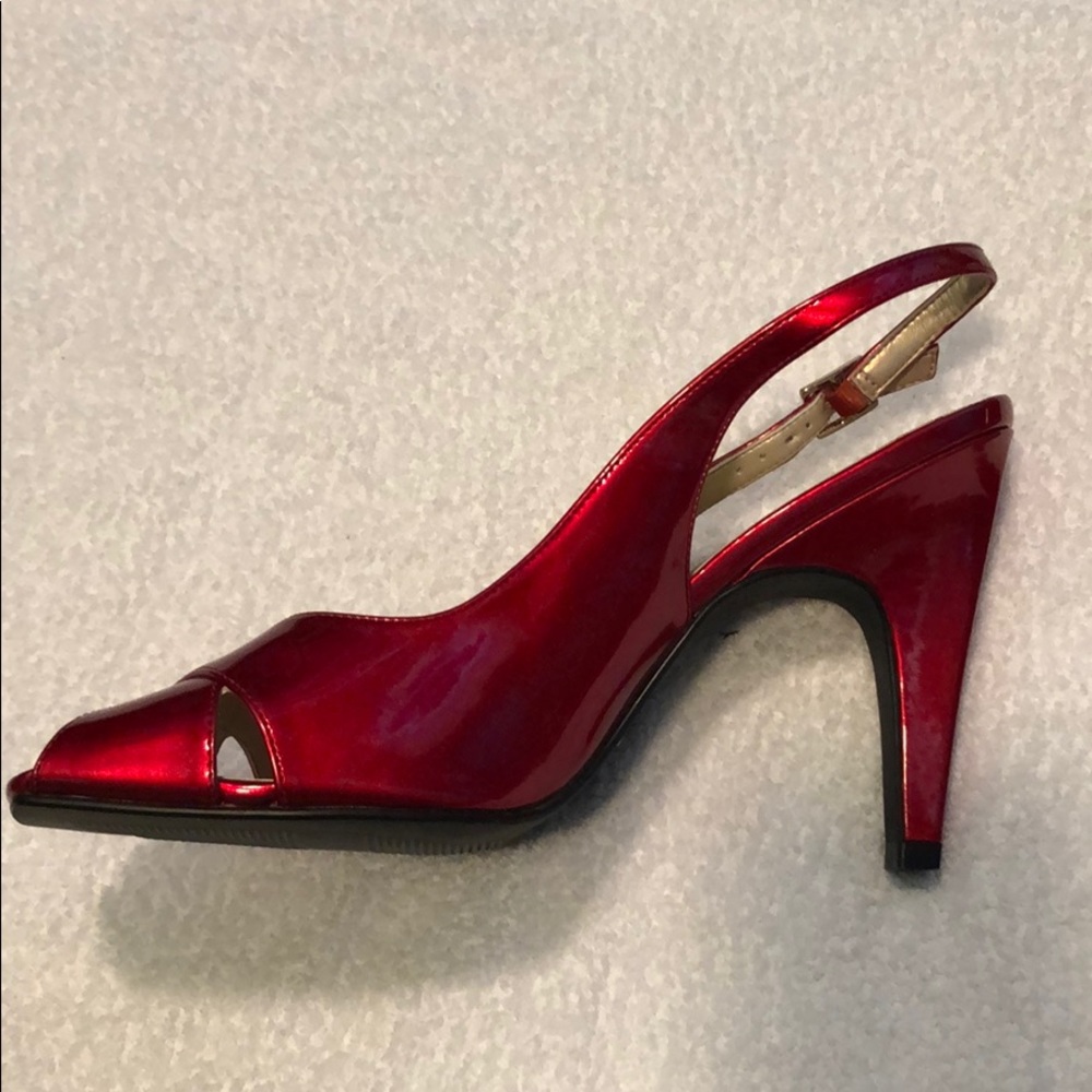 Preview International RED peep toe heels sz 10